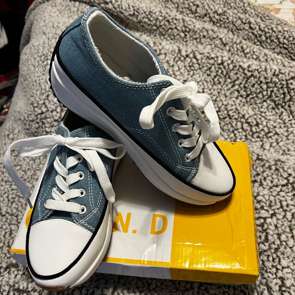 Brand new Denim shoes, size 7, NGND brand(boutique) Tall sole